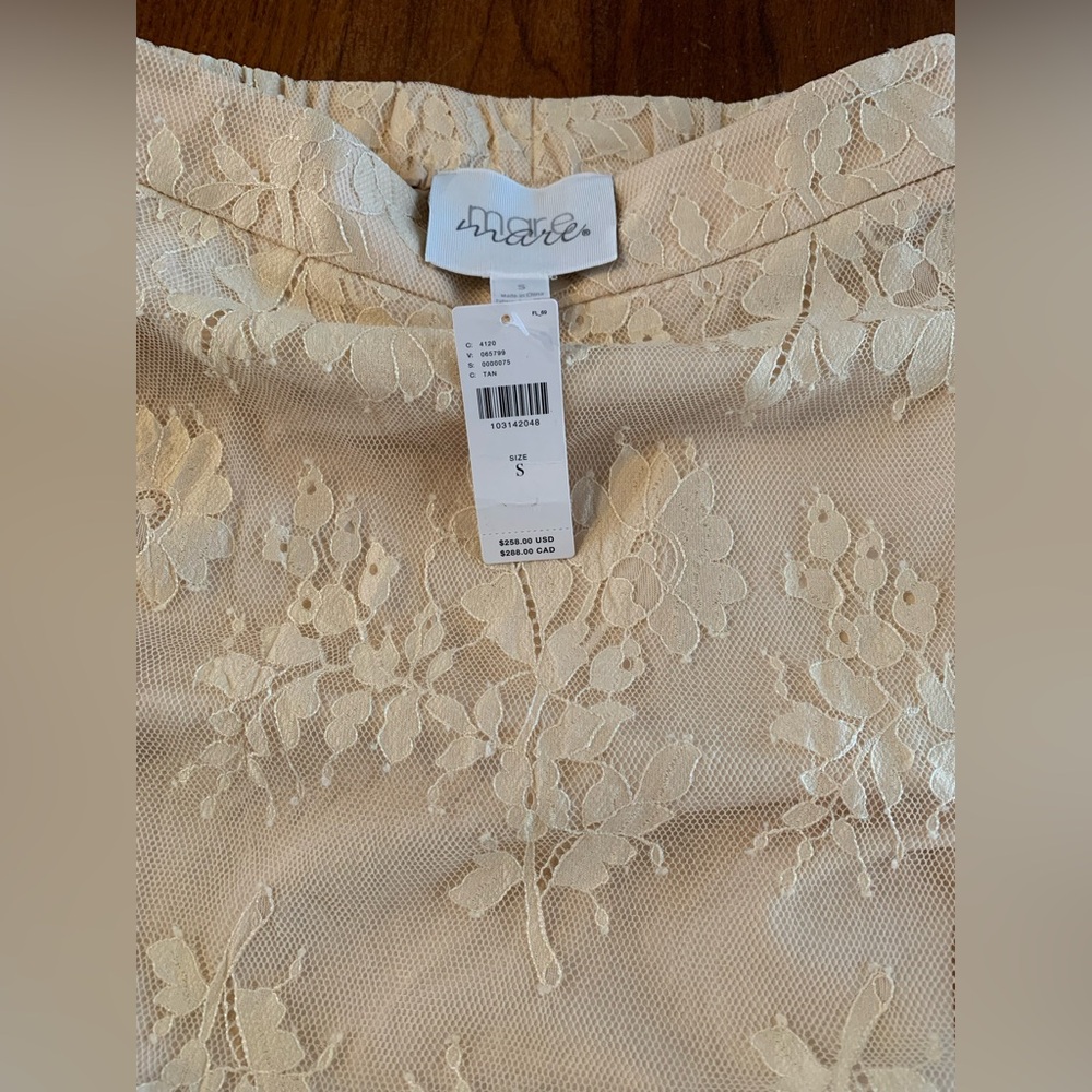 Anthropologie Lace Trimmed Midi Skirt
In: Tan - Picture 5 of 5